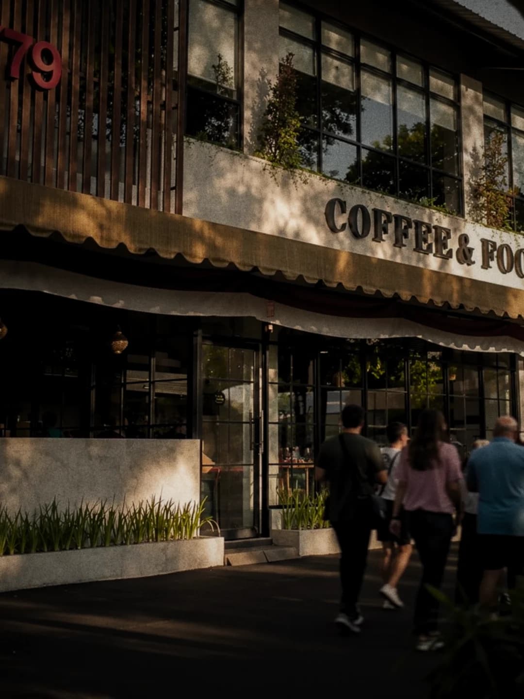 Tampak depan Kupie Saoeng 79, resto dan coffee shop di Medan